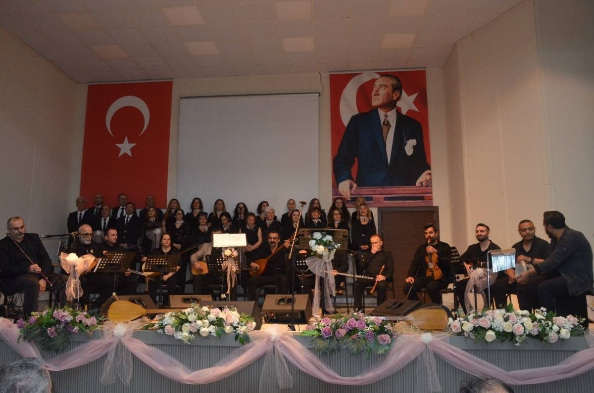 SİNOP’TA TÜRKİYE YÜZYILI MAARİF MODELİ KAPSAMINDA DÜZENLENEN "KÖKLERDEN GELECEĞE, TELLERDEN...