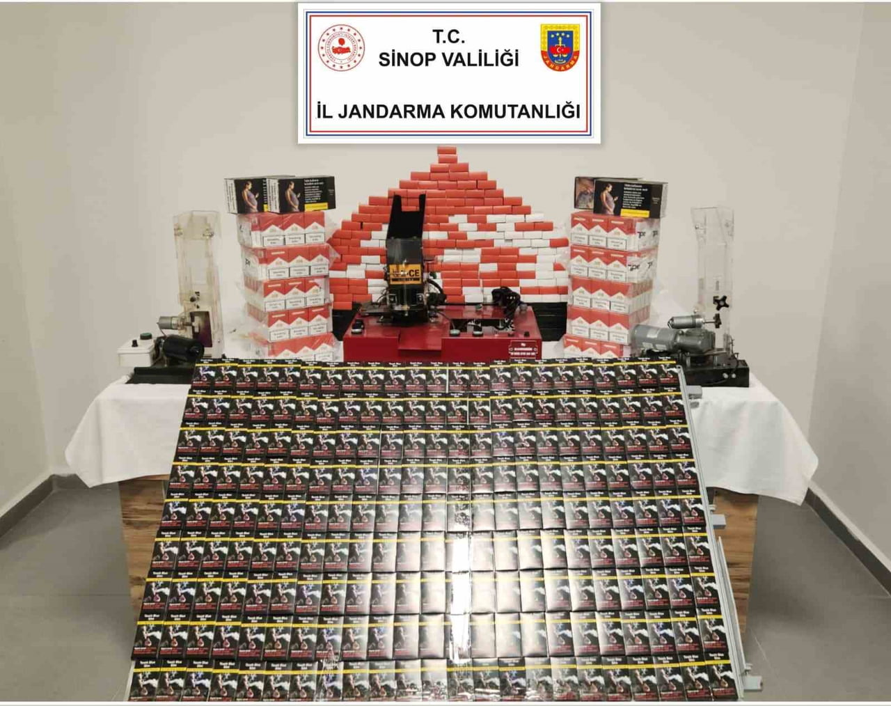 SİNOP’UN GERZE İLÇESİNDE JANDARMA EKİPLERİ TARAFINDAN DÜZENLENEN OPERASYONDA, ÇOK SAYIDA KAÇAK...