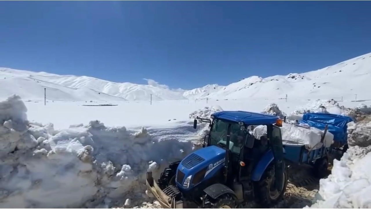ŞIRNAK’IN BEYTÜŞŞEBAP İLÇESİNE BAĞLI YEŞİLÖZ KÖYÜNDEN 2 BİN 650 RAKIMLI FARAŞİN YAYLASI’NA GİTMEK...