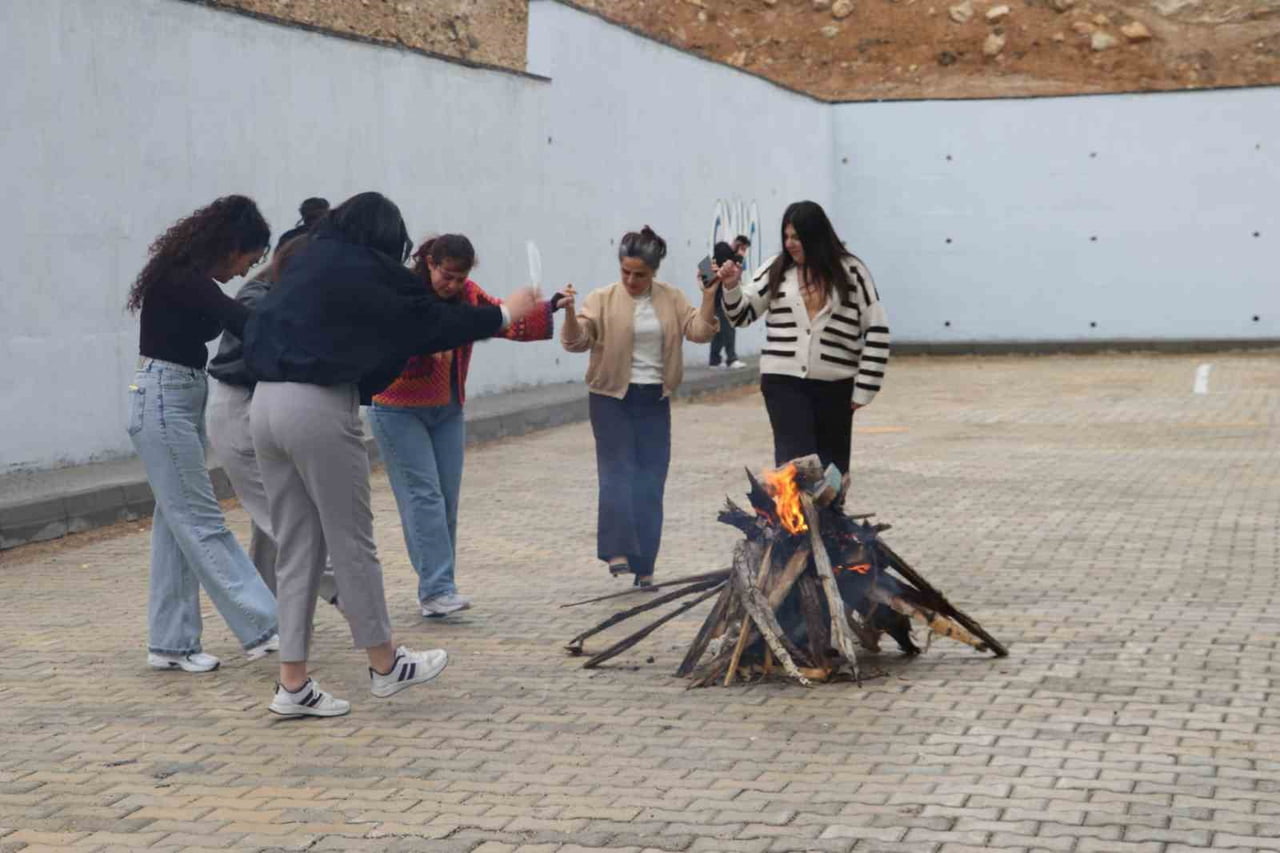 SİVAS’IN GÜRÜN İLÇESİNDE BULUNAN GÜRÜN MESLEK YÜKSEKOKULU’NDA NEVRUZ BAYRAMI COŞKUYLA KUTLANDI....