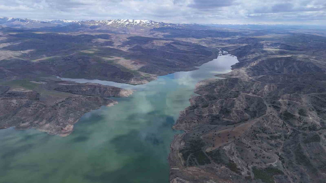 SİVAS’TA İÇME SUYU İHTİYACININ SAĞLANDIĞI 4 EYLÜL BARAJ GÖLÜ, SON YILLARDA YAŞANAN KURAKLIK...