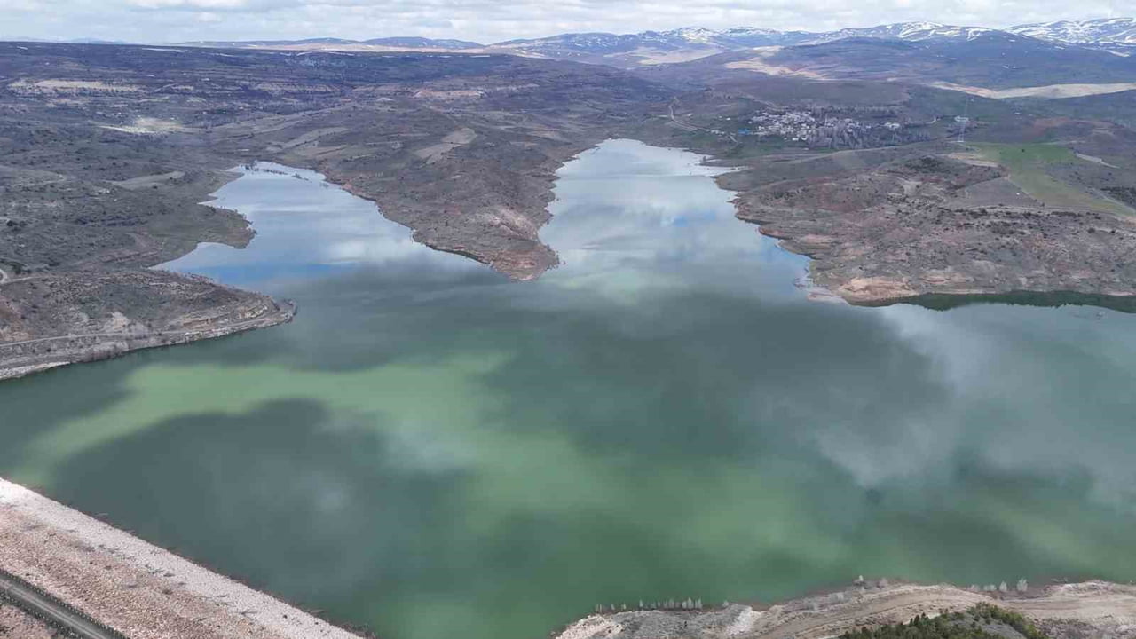 SİVAS’TA İÇME SUYU İHTİYACININ SAĞLANDIĞI 4 EYLÜL BARAJ GÖLÜ, SON YILLARDA YAŞANAN KURAKLIK...