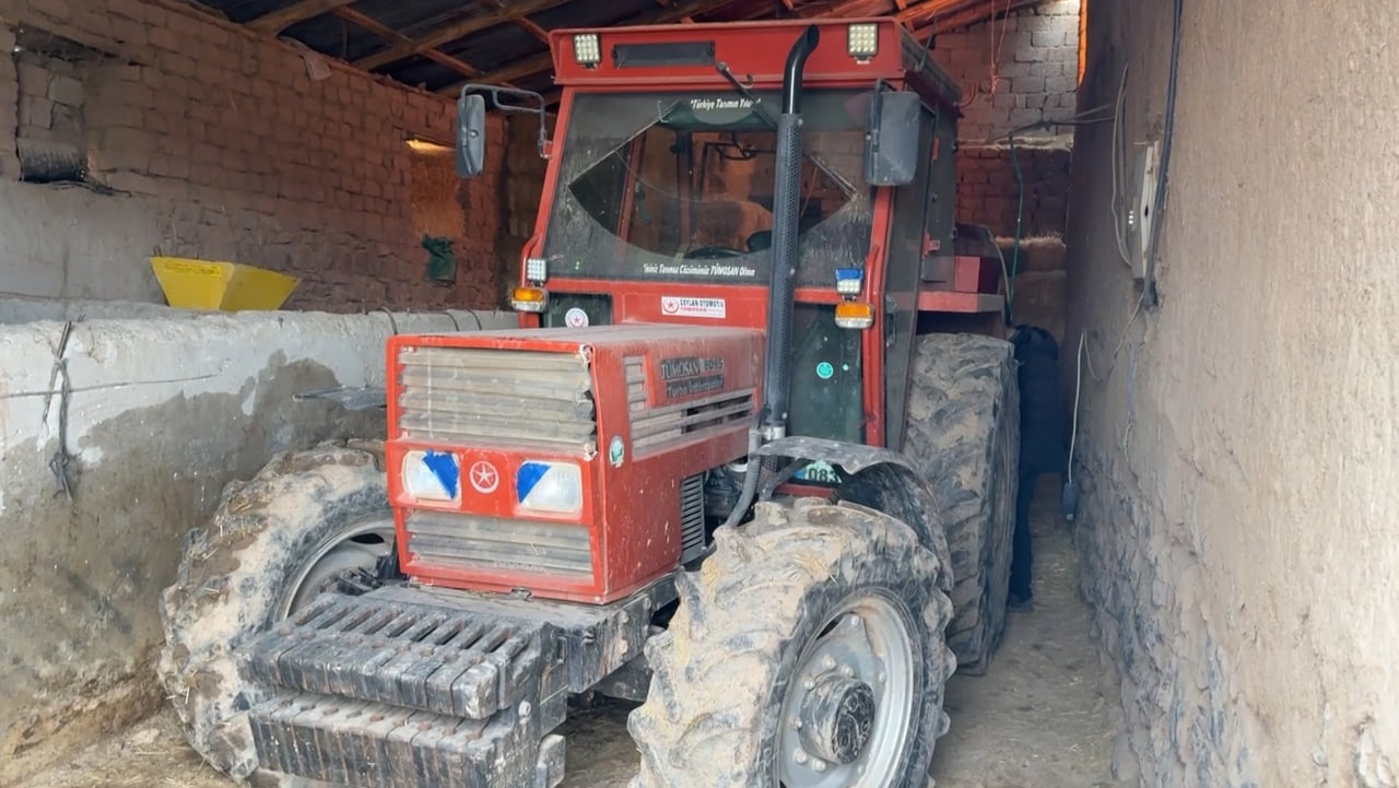 SİVAS’TA TRAKTÖRÜN ŞAFTINA DÜŞEREK FECİ ŞEKİLDE CAN VEREN 5 YAŞINDAKİ ÇOCUK DEFNEDİLDİ. CENAZE...