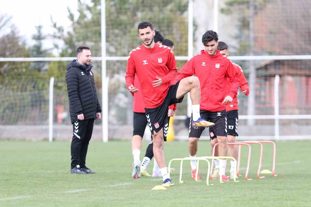 SİVASSPOR, TRENDYOL 1. LİG’İN 34. HAFTASINDA DEPLASMANDA BOLUSPOR İLE OYNAYACAĞI MAÇIN...
