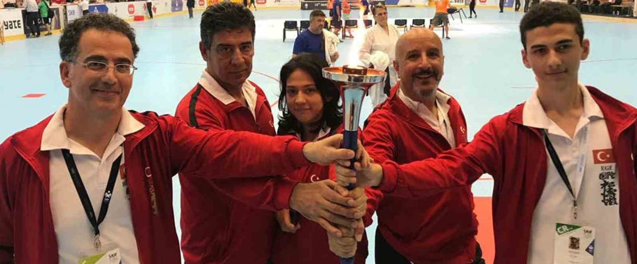 SKIF SHOTOKAN KARATE-DO ULUSLARARASI FEDERASYONU BİR İLKE İMZA ATARAK 15. DÜNYA ŞAMPİYONASI'NI İLK...