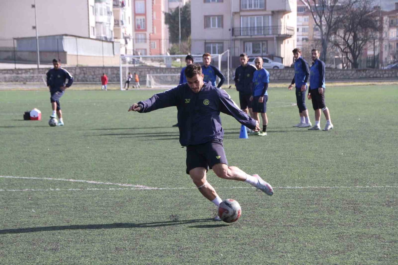 SÖĞÜTSPOR ZORLU MAÇIN HAZIRLIKLARINI TAMAMLADI