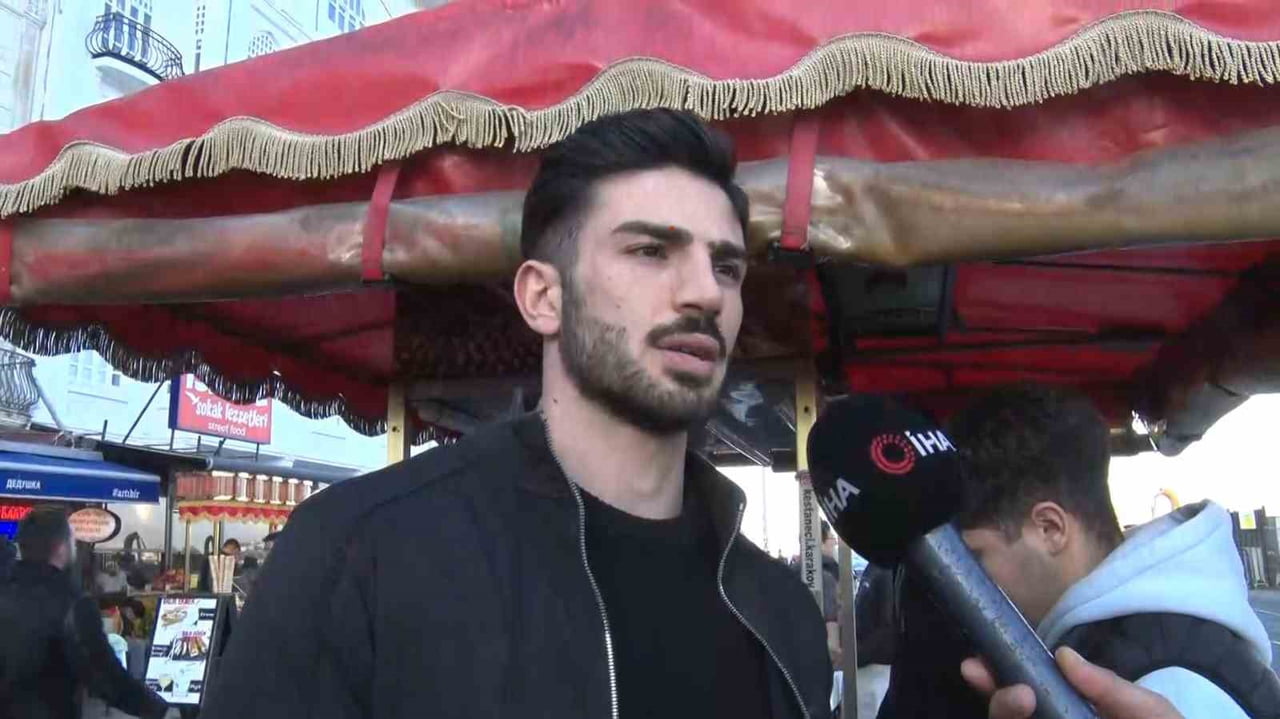 SOSYAL MEDYADA YABANCI TURİSTLERİN İLGİ ODAĞI OLAN KESTANECİ ALPER TEMEL "AMACIM İSTANBUL’UN...