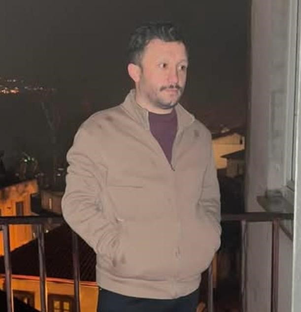 SÖZLİ TARTIŞMANIN KAVGAYA DÖNÜŞMESİ ÜZERİNE ZAFER AYDIN, BIÇAKLANARAK HAYATINI KAYBETTİ.