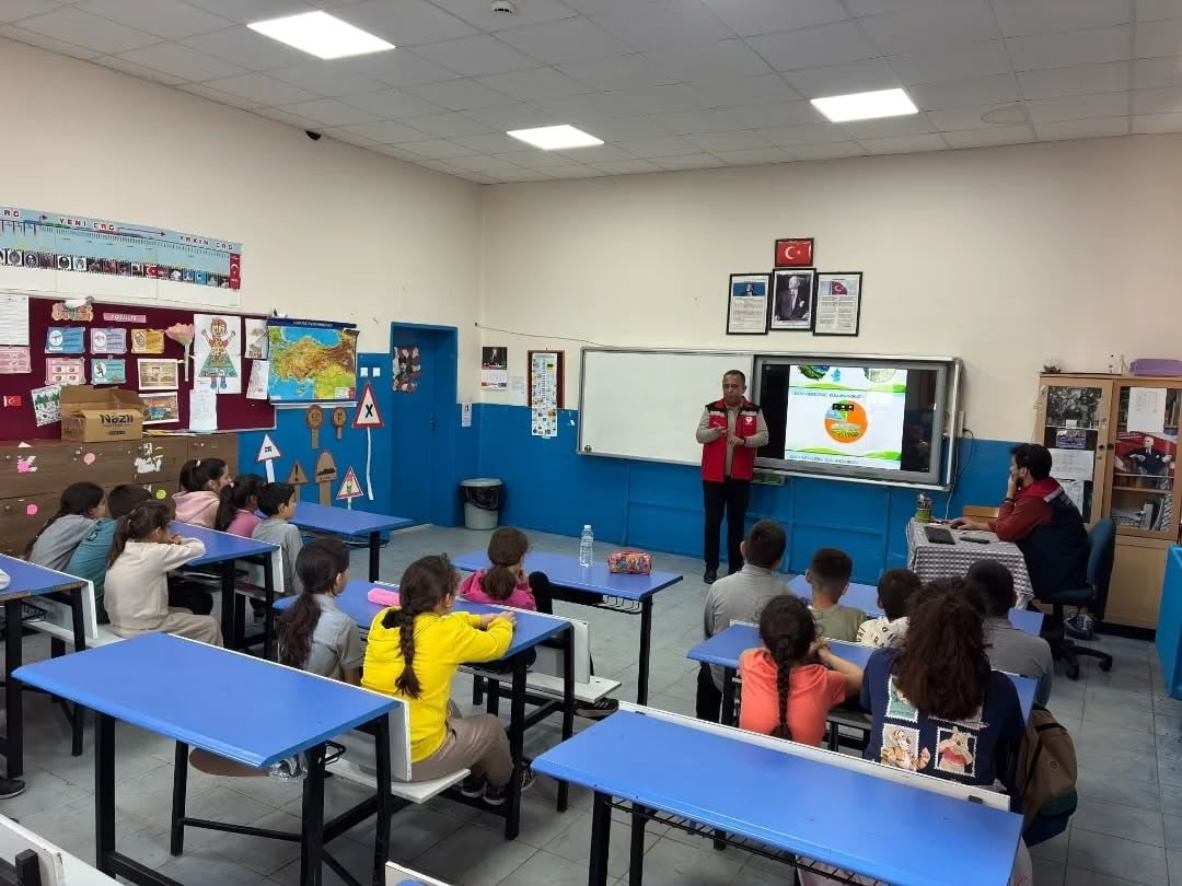 SU VERİMLİLİĞİ SEFERBERLİĞİ ÇERÇEVESİNDE EĞİTİMLERİNE DEVAM EDEN AYDIN İL TARIM VE ORMAN MÜDÜRLÜĞÜ...