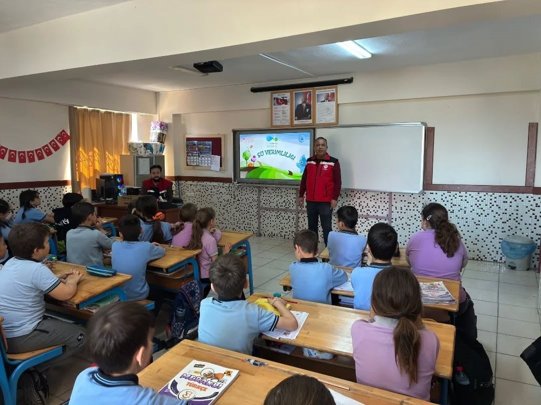 SU VERİMLİLİĞİ SEFERBERLİĞİ ÇERÇEVESİNDE EĞİTİMLERİNE DEVAM EDEN AYDIN İL TARIM VE ORMAN MÜDÜRLÜĞÜ...