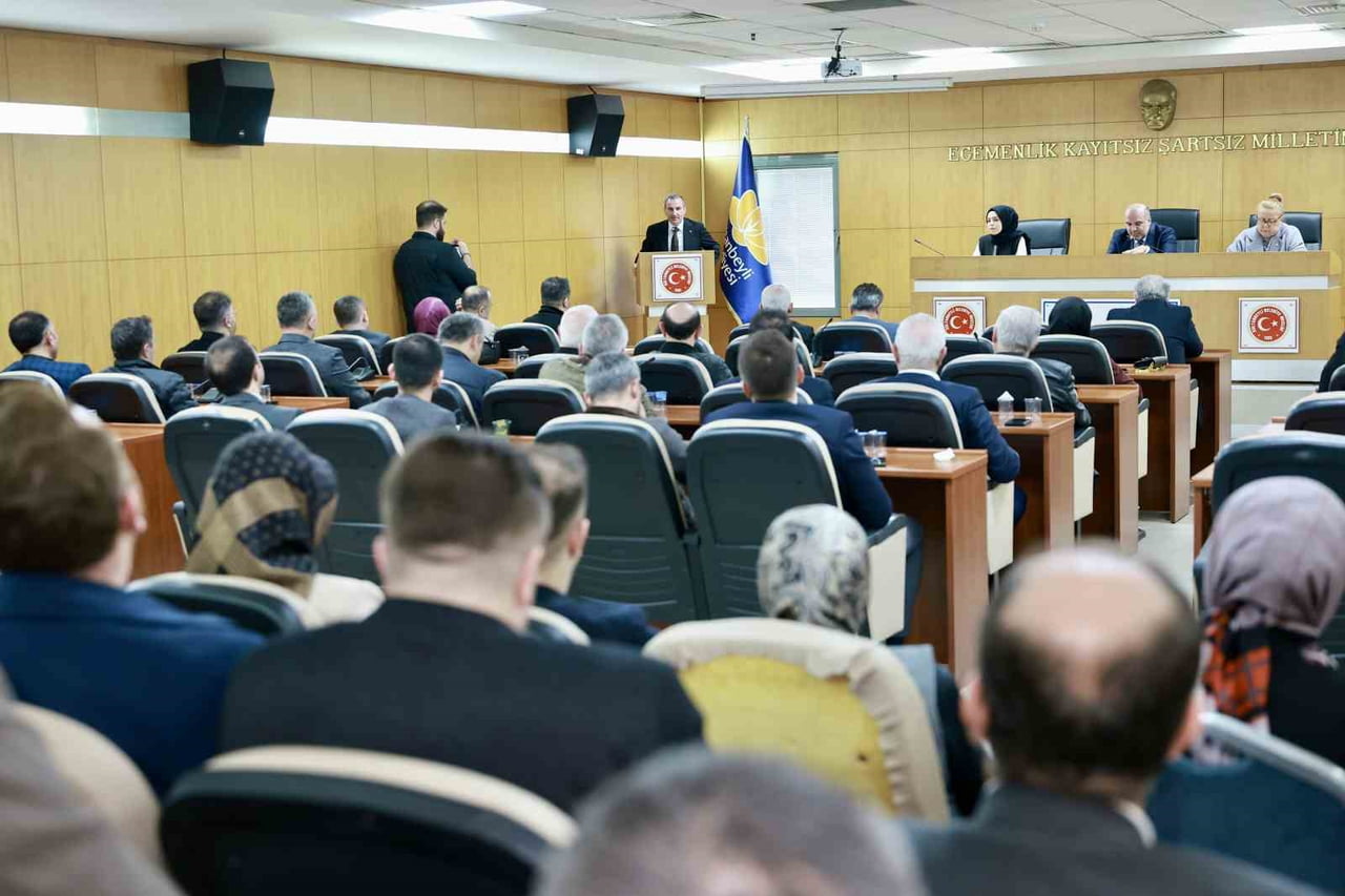 SULTANBEYLİ BELEDİYESİ'NİN 2025 YILI FAALİYET RAPORU BELEDİYE MECLİSİ'NDE KABUL EDİLDİ.