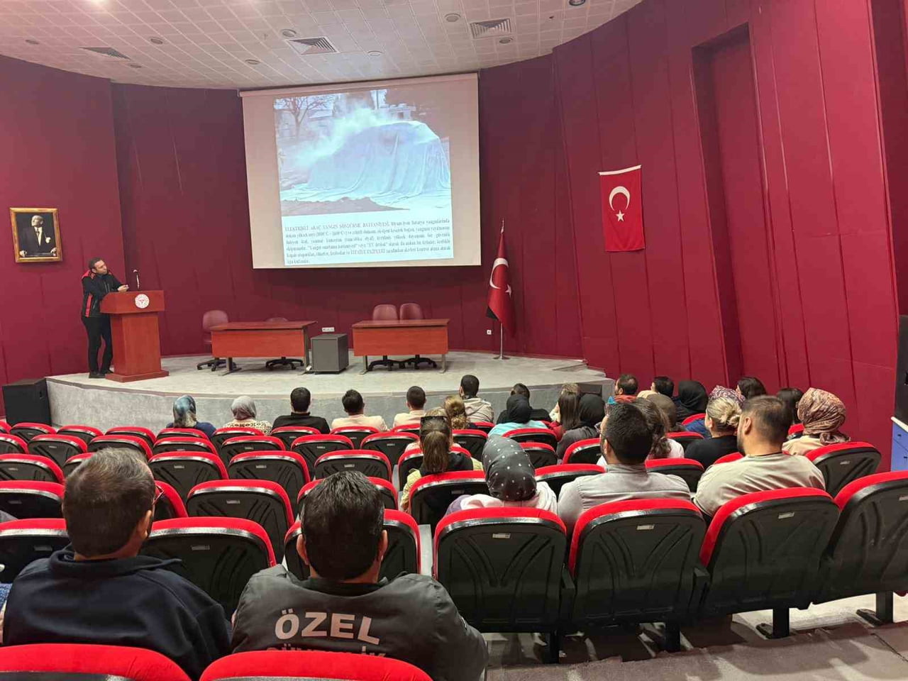 SUNGURLU BELEDİYESİ İTFAİYE MÜDÜRLÜĞÜ EKİPLERİ TARAFINDAN SUNGURLU DEVLET HASTANESİ PERSONELİNE...