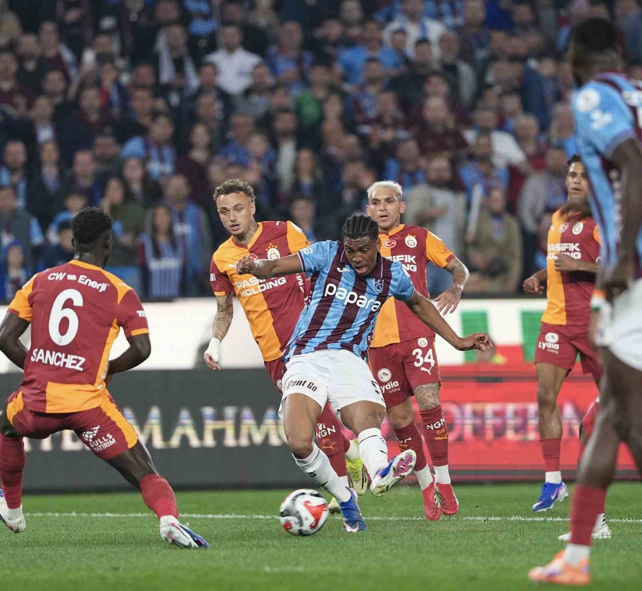 SÜPER LİG'DE 28. HAFTA TRABZONSPOR: 2 - GALATASARAY: 1