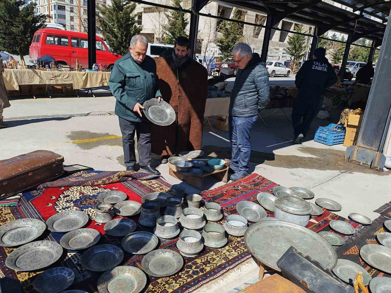 TALAS BELEDİYE BAŞKANI MUSTAFA YALÇIN’IN VİZYONUYLA ALTI YILDIR HER AYIN İKİNCİ PAZARI TALAS’TA...