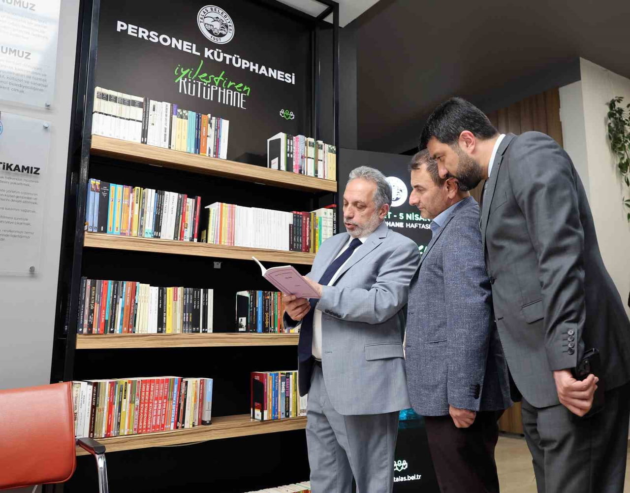 TALAS BELEDİYESİ, KÜTÜPHANE HAFTASI KAPSAMINDA ÖRNEK BİR PROJEYE DAHA İMZA ATARAK BELEDİYE HİZMET...