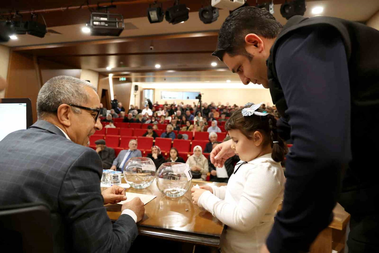 TALAS BELEDİYESİ TARAFINDAN YÜRÜTÜLEN KENTSEL DÖNÜŞÜM ÇALIŞMALARI KAPSAMINDA MEVLANA MAHALLESİ...