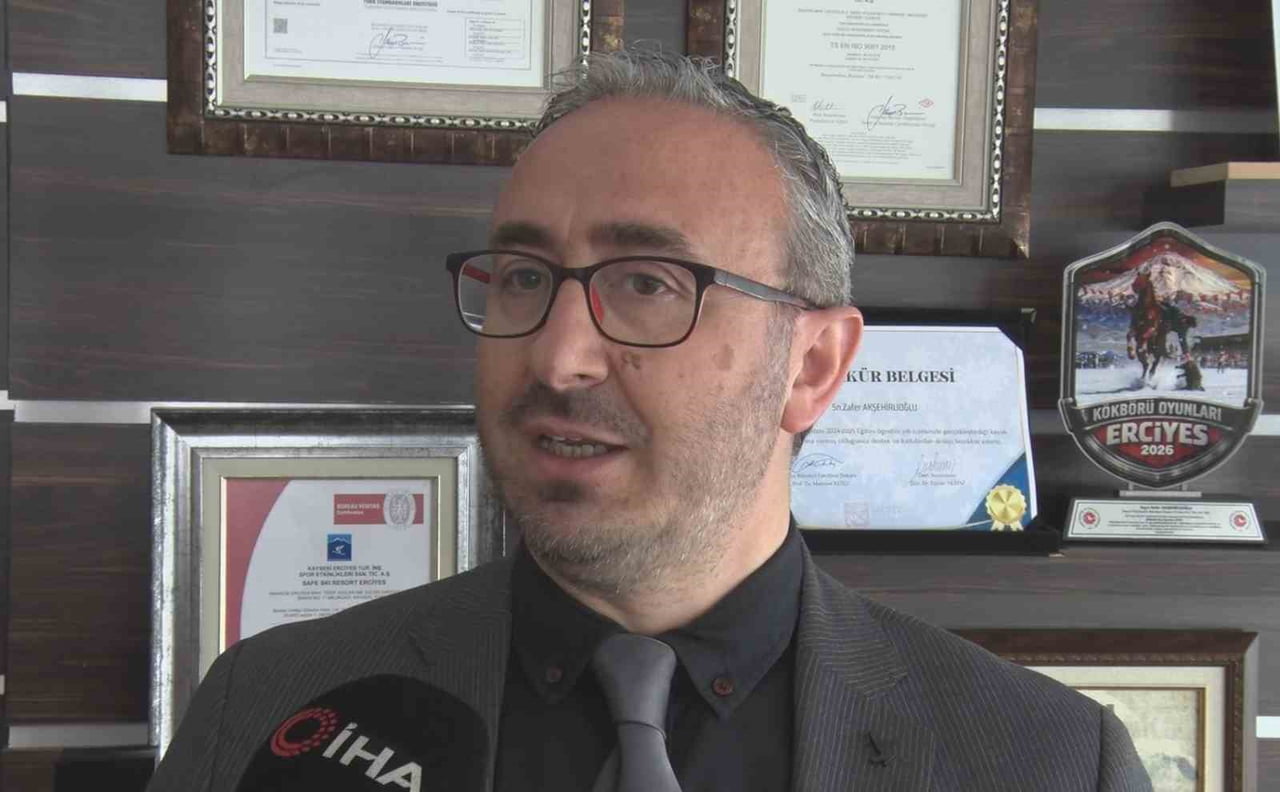 TARALIK AYININ ORTASINDA SEZONU AÇAN ERCİYES'TE KAYAK SEZONU TÜM HIZIYLA DEVAM EDERKEN ERCİYES...