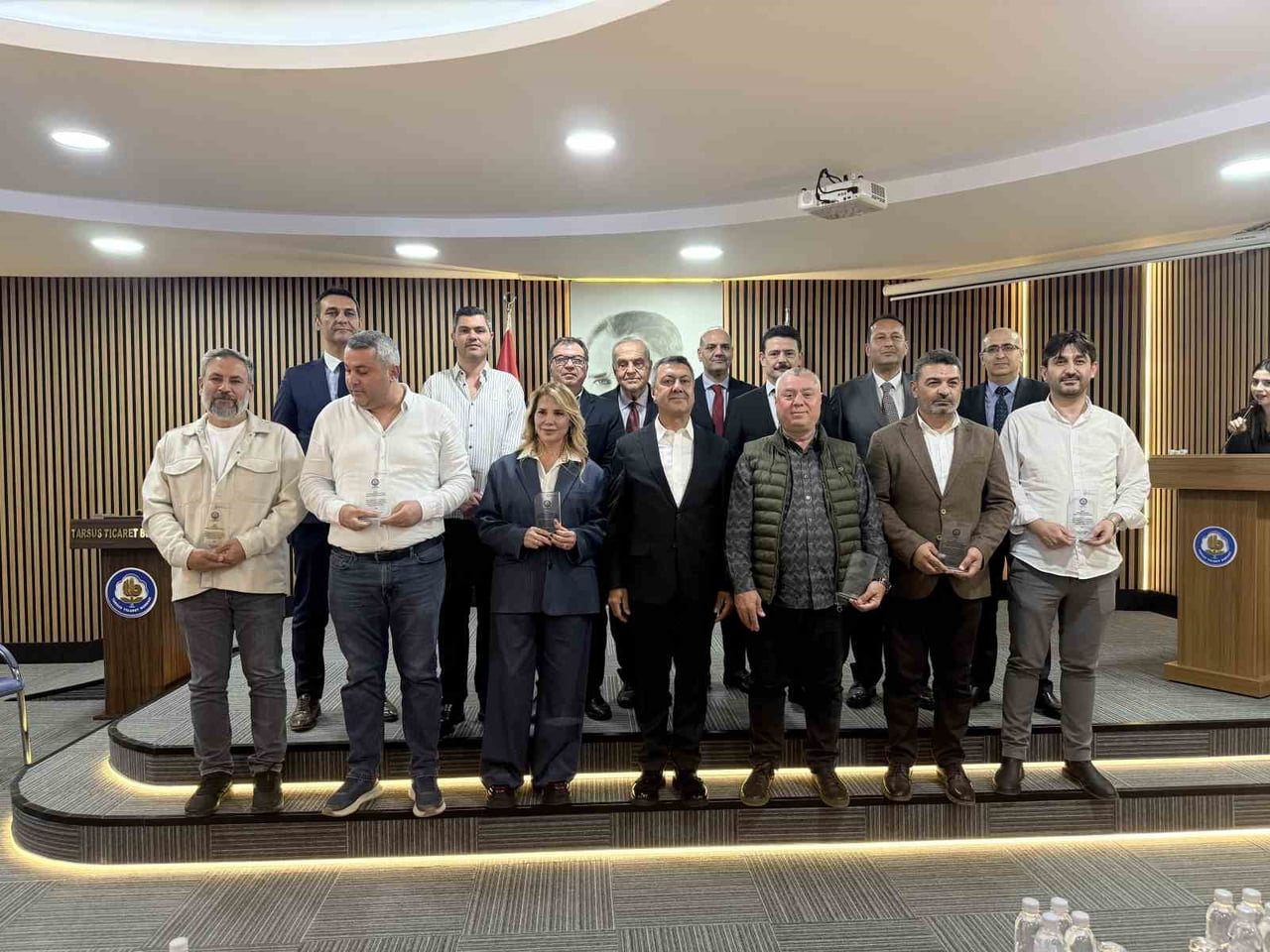 TARSUS’TA EKONOMİYE KATKI VEREN SANAYİCİLER ÖDÜLLENDİRİLDİ