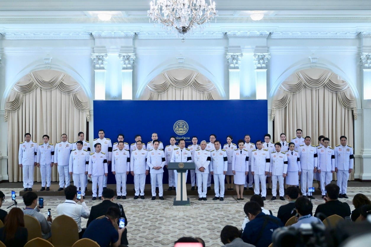 TAYLAND’DA CHARNVİRAKUL HÜKÜMETİ RESMEN GÖREVE BAŞLADI