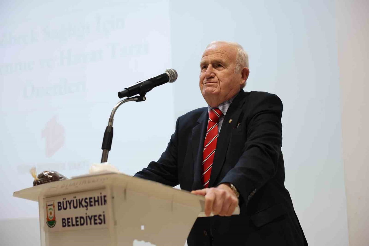 TBV BAŞKANI TİMUR ERK KONUŞMA YAPTI