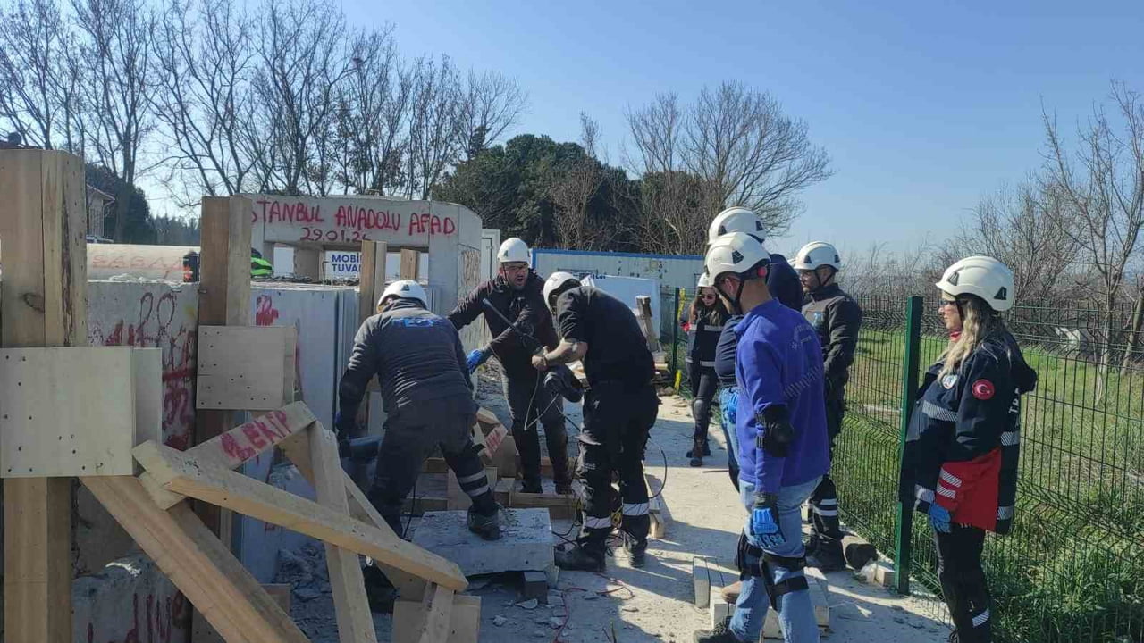 TEKİRDAĞ’DA AFETLERLE MÜCADELEDE TOPLUMSAL FARKINDALIĞIN ARTIRILMASI VE MÜDAHALE SÜREÇLERİNDE...