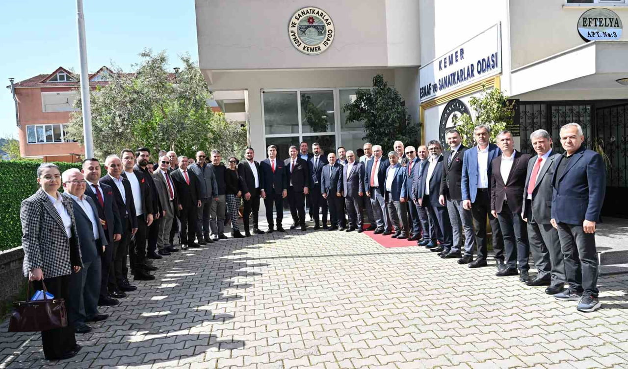 TESK GENEL BAŞKAN VEKİLİ VE AESOB BAŞKANI ADLIHAN DERE, KEMER ESNAF VE SANATKARLAR ODASINI ZİYARET...