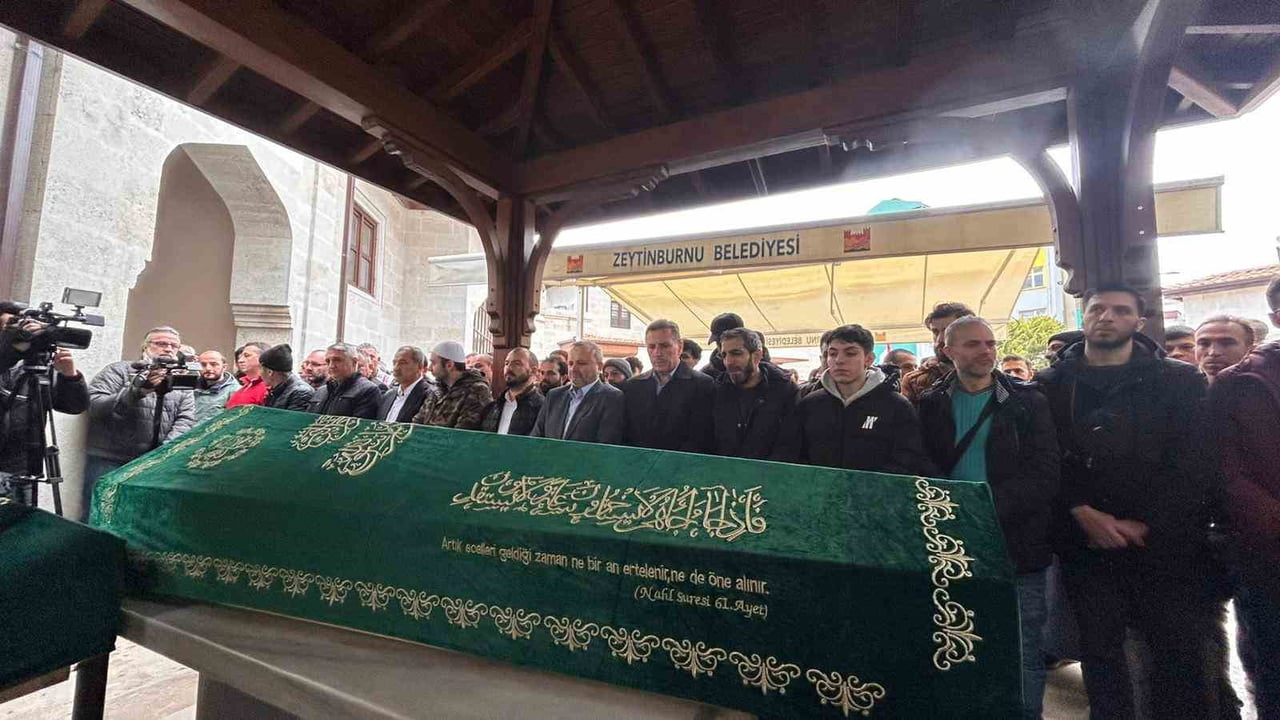 TESNİM URFALI SON YOLCULUĞUNA UĞURLANDI.