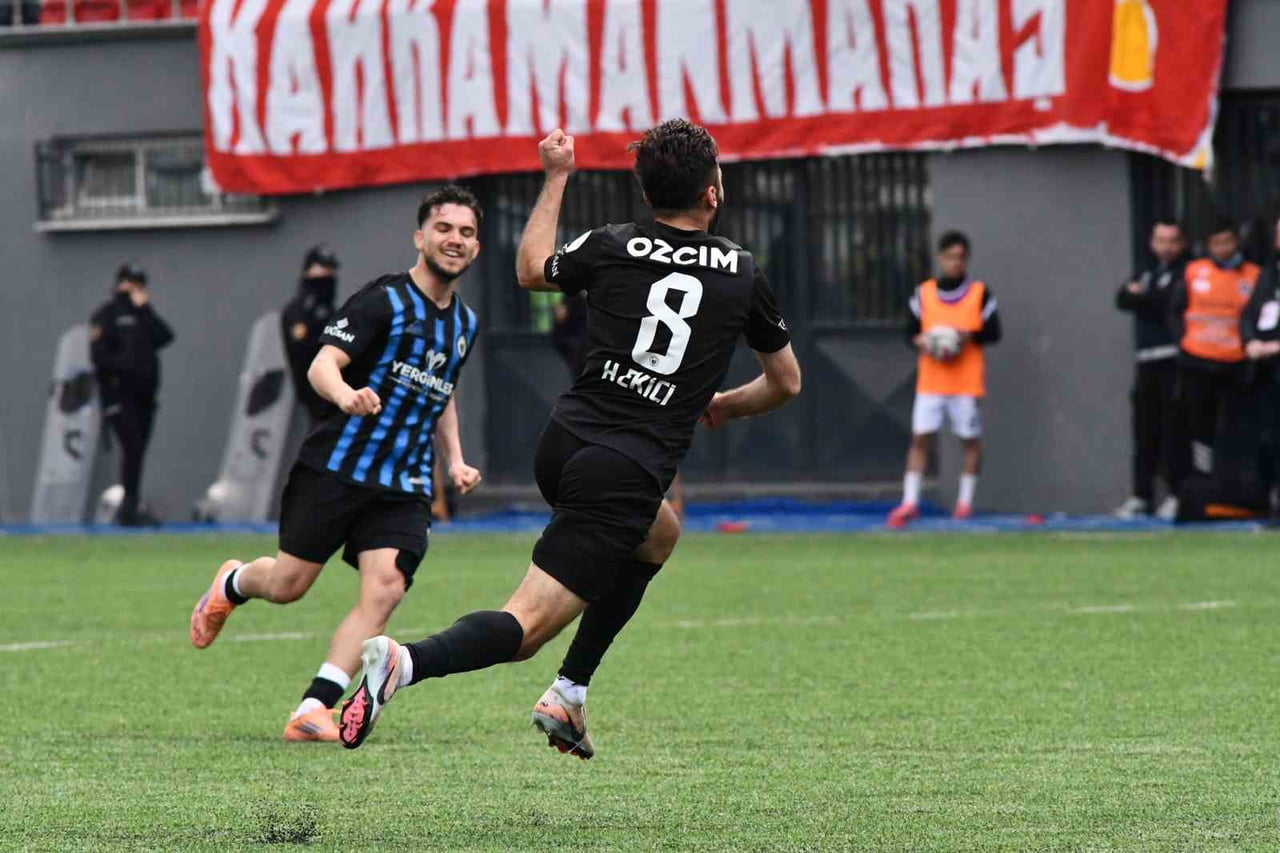 TFF 3. LİG'DE MÜCADELE EDEN ERCİYES 38 FUTBOL KULÜBÜ’NÜN BAŞARILI OYUNCUSU HÜSEYİN EKİCİ, LİGDEKİ...