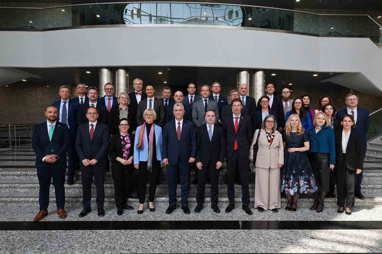 TİCARET BAKANI ÖMER BOLAT, AVRUPA BİRLİĞİ (AB) ÜLKELERİ BÜYÜKELÇİLERİYLE TOPLANTI...