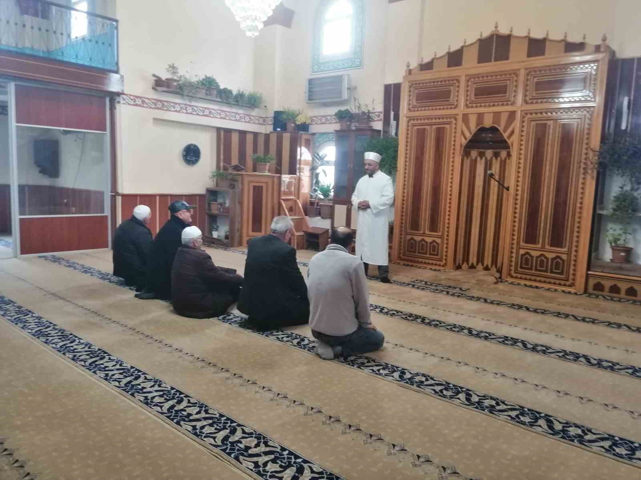 TOKAT’IN NİKSAR İLÇESİNDEKİ BİR CAMİDE GÖREV YAPAN İMAM ŞİRİN ALİ YILMAZ, SOSYAL MEDYA ÜZERİNDEN...