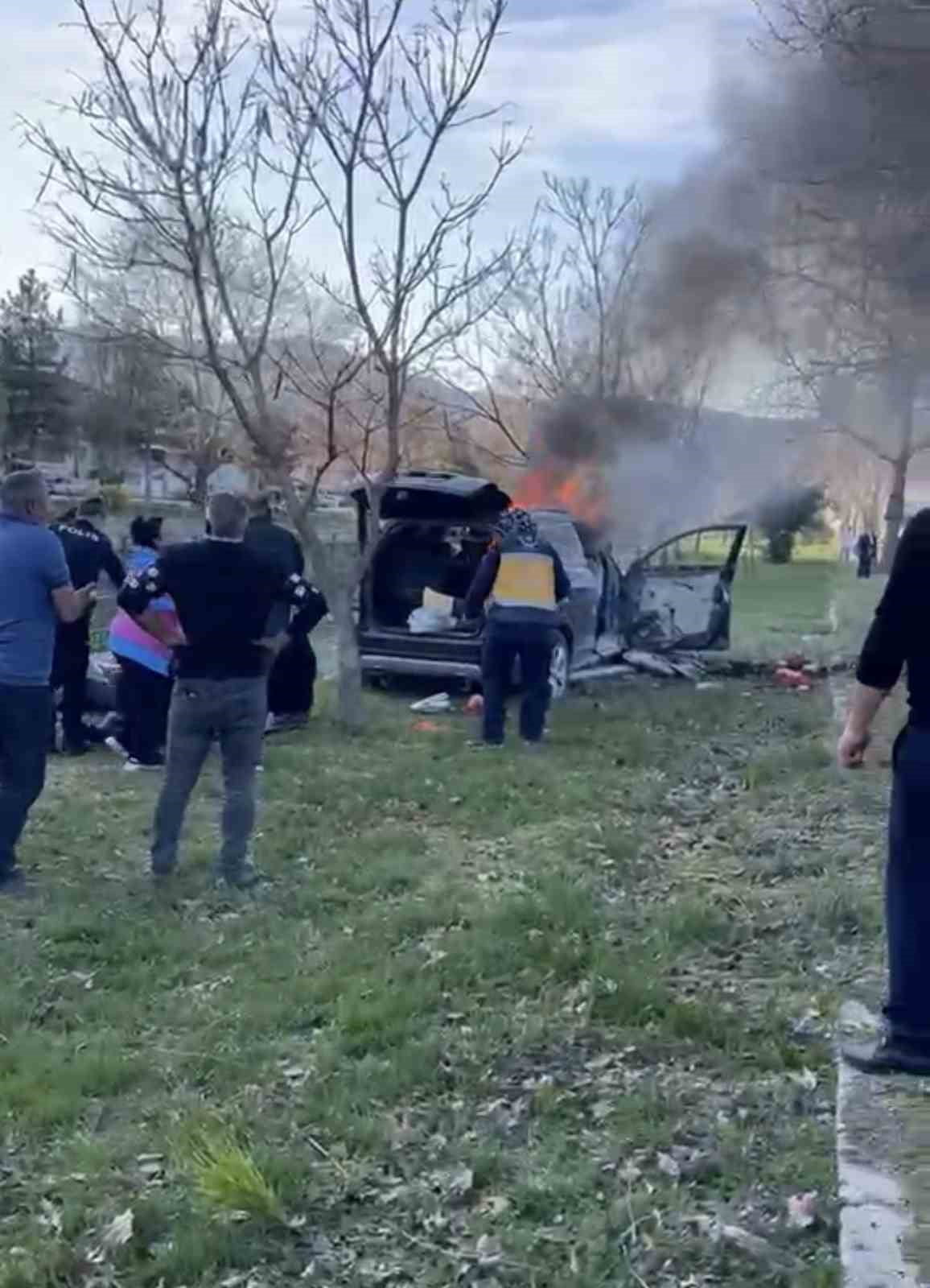 TOKAT’IN TURHAL İLÇESİNDE MEYDANA GELEN TRAFİK KAZASINDA BİR KİŞİ ÖLDÜ, İKİ KİŞİ İSE...