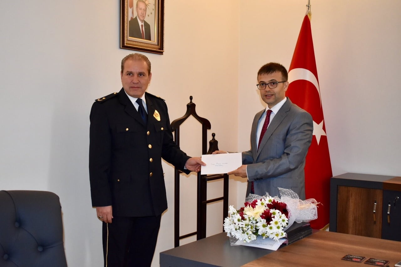 TOLGA ADAGÜLÜ (SOLDA)