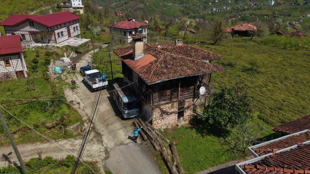 TRABZON’DA TARIM ÜRÜNLERİNE ZARAR VEREN KAHVERENGİ KOKARCAYA KARŞI MÜCADELE ARALIKSIZ SÜRÜYOR....