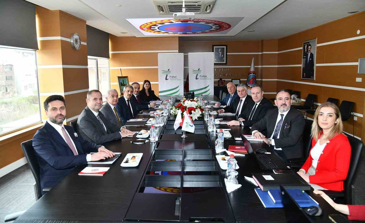 TRAKYA KALKINMA AJANSI YÖNETİM KURULU’NUN NİSAN AYI OLAĞAN TOPLANTISI TEKİRDAĞ’DA GENİŞ KATILIMLA...