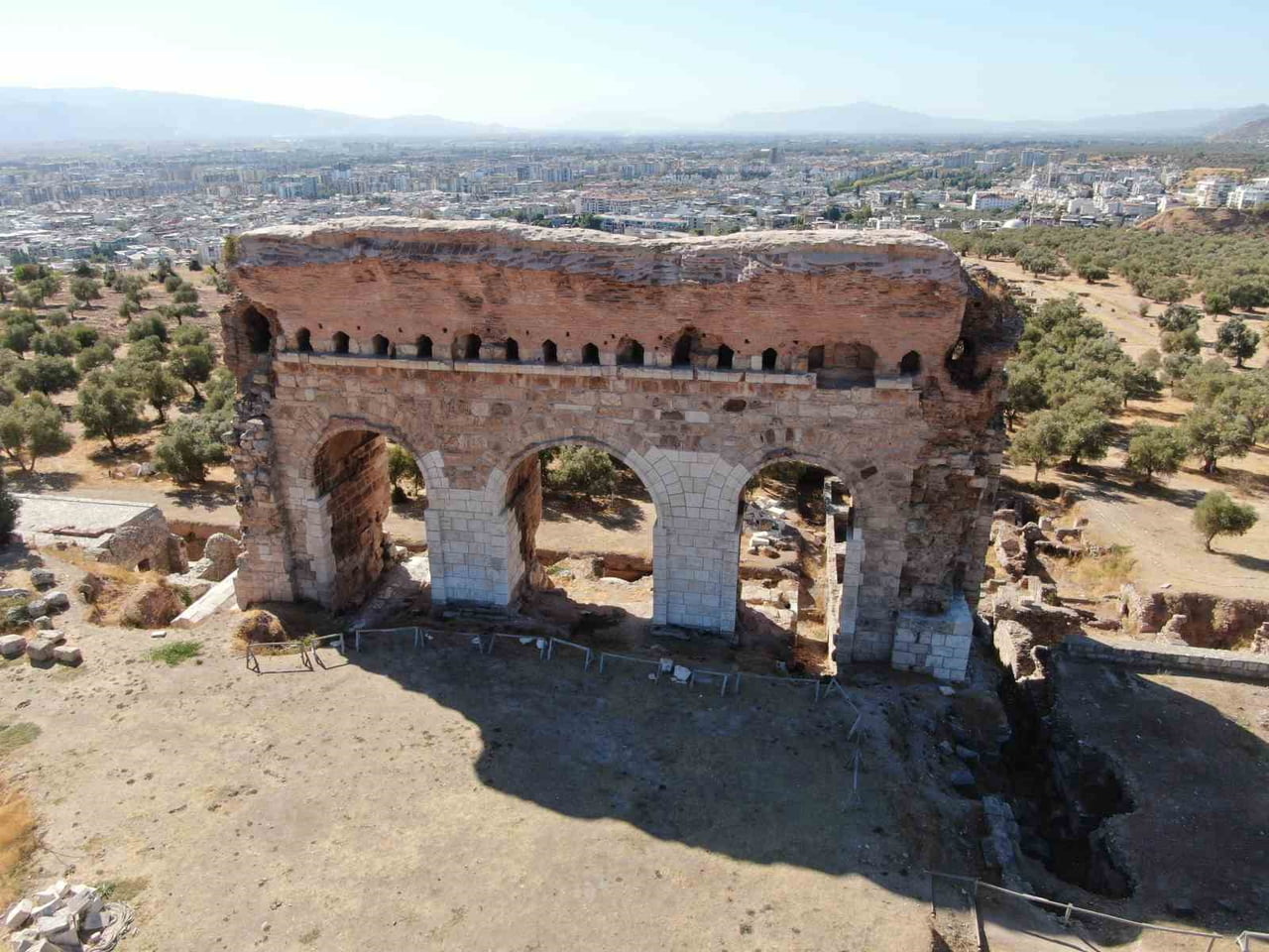 TRALLEİS ANTİK KENTİ