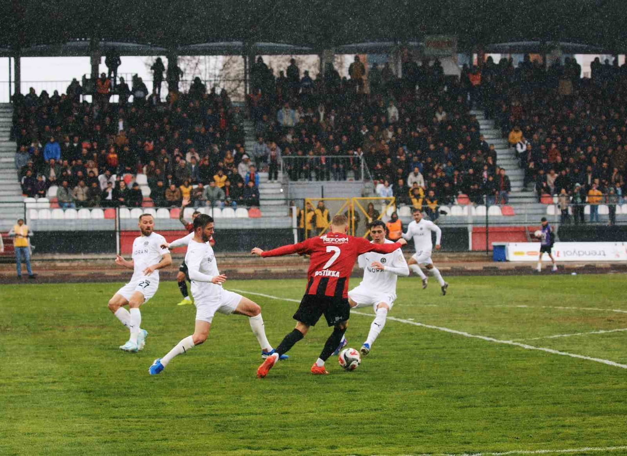 TRENDYOL 1. LİG 35. HAFTA MAÇINDA VANSPOR FK, EVİNDE MANİSA FUTBOL KULÜBÜ'NE 1-0 MAĞLUP OLDU.