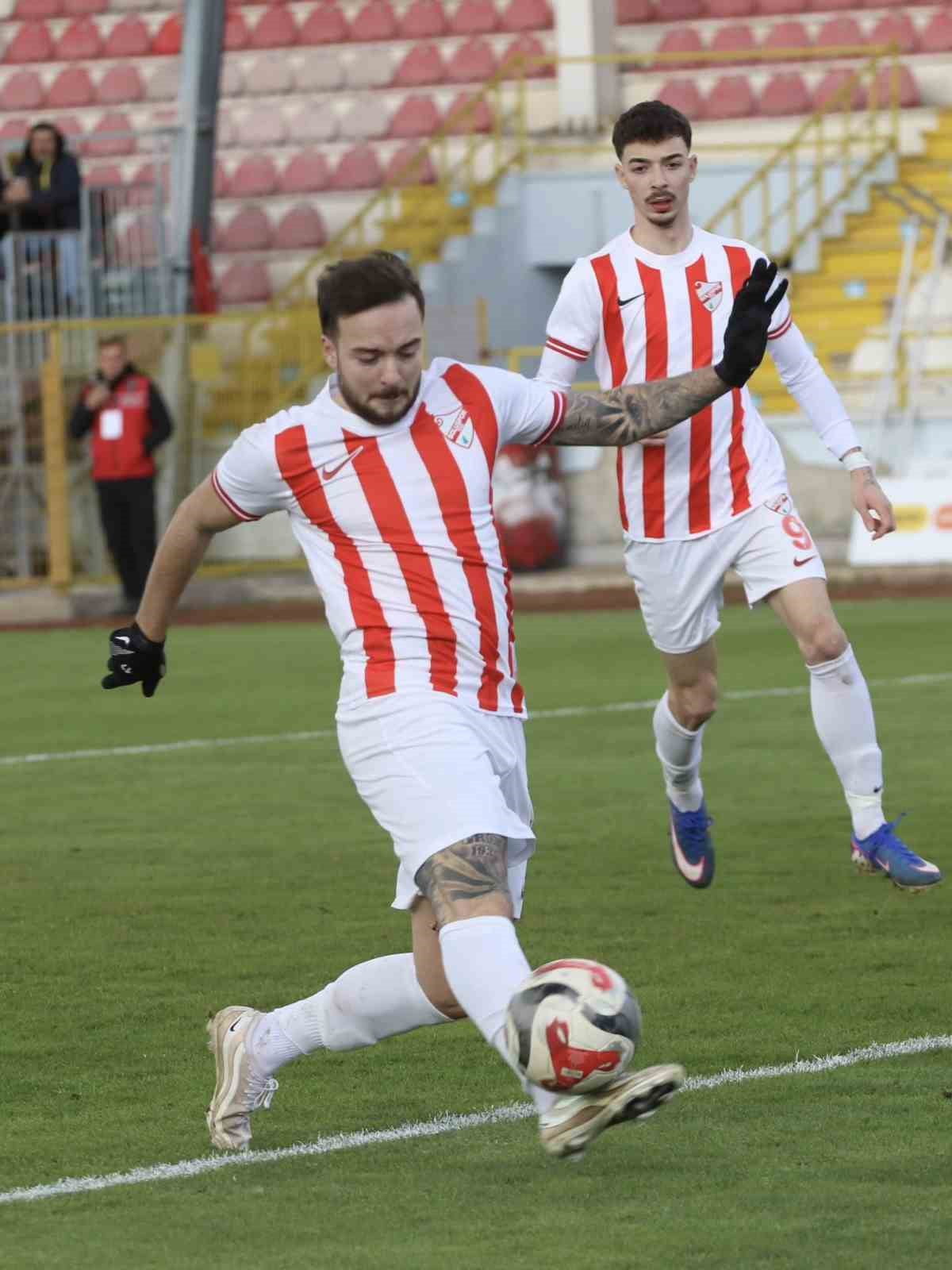 TRENDYOL 1. LİG’İN 34. HAFTASINDA BOLUSPOR SAHASINDA AĞIRLADIĞI SİVASSPOR’A 2-1’LİK SKORLA MAĞLUP...