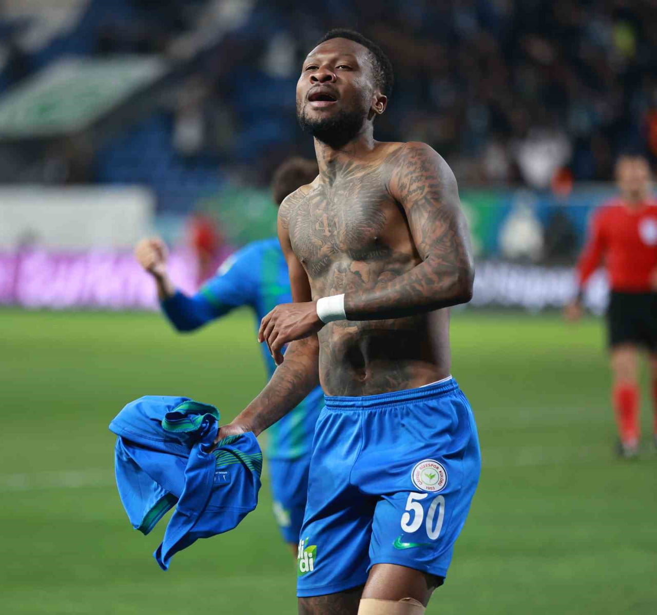 TRENDYOL SÜPER LİG'İN 27. HAFTA ERTELEME MAÇINDA ÇAYKUR RİZESPOR SAHASINDA SAMSUNSPOR'U 4-1 MAĞLUP...