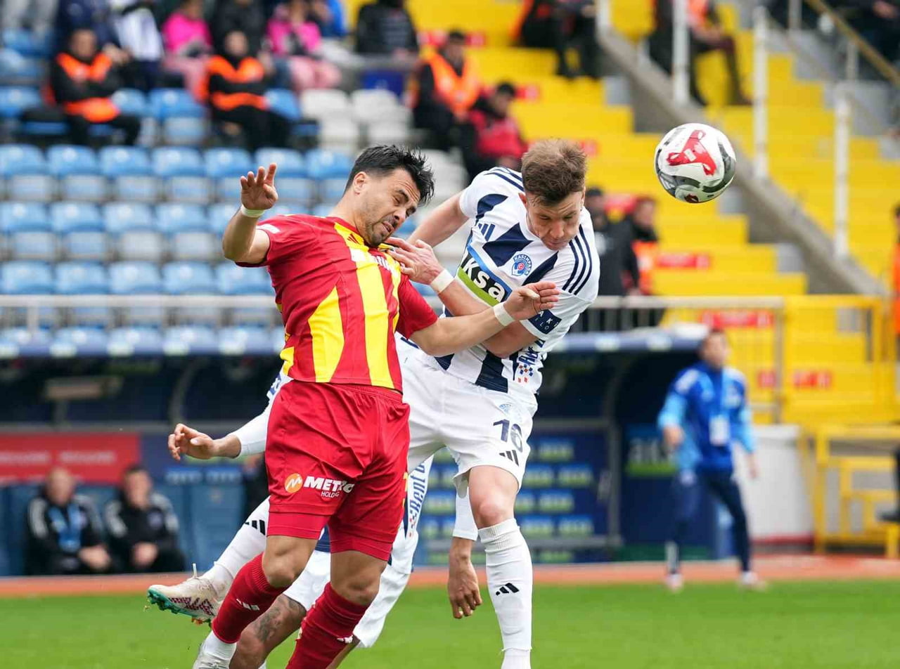 TRENDYOL SÜPER LİG'İN 28. HAFTASINDA KASIMPAŞA, SAHASINDA KARŞILAŞTIĞI KAYSERİSPOR'U 2-0 MAĞLUP...