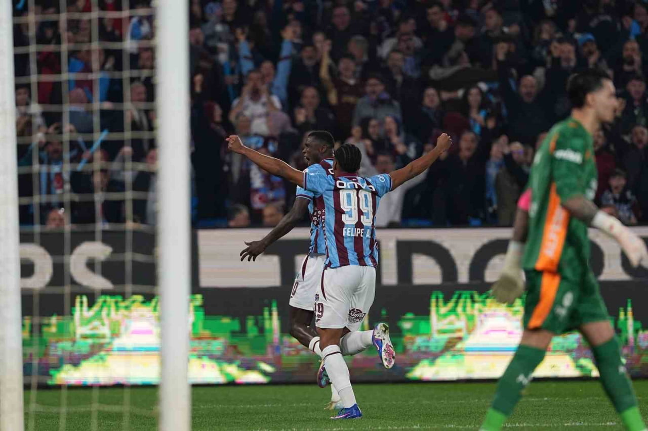 TRENDYOL SÜPER LİG'İN 28. HAFTASINDA TRABZONSPOR EVİNDE GALATASARAY İLE KARŞILAŞIYOR. MÜSABAKANIN...