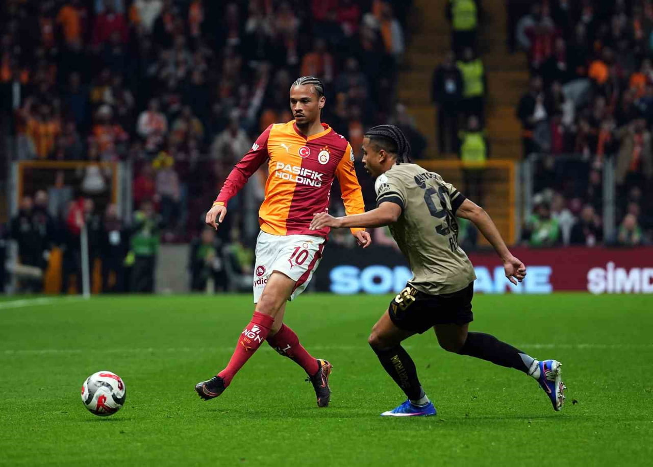 TRENDYOL SÜPER LİG'İN 29. HAFTASI GALATASARAY: 1 - KOCAELİSPOR: 1