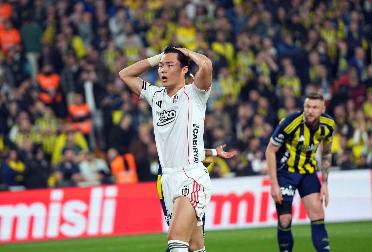 TRENDYOL SÜPER LİG’İN 28. HAFTASINDA FENERBAHÇE, BEŞİKTAŞ’I KONUK EDİYOR. MÜSABAKANIN İLK YARISI...