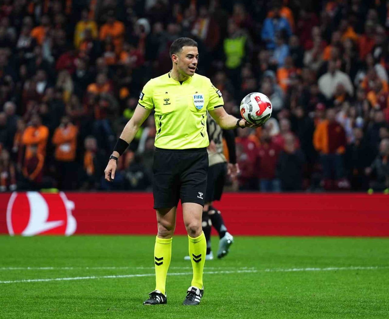 TRENDYOL SÜPER LİG’İN 29. HAFTASINDA GALATASARAY, KOCAELİSPOR’U KONUK EDİYOR. MÜCADELENİN İLK...