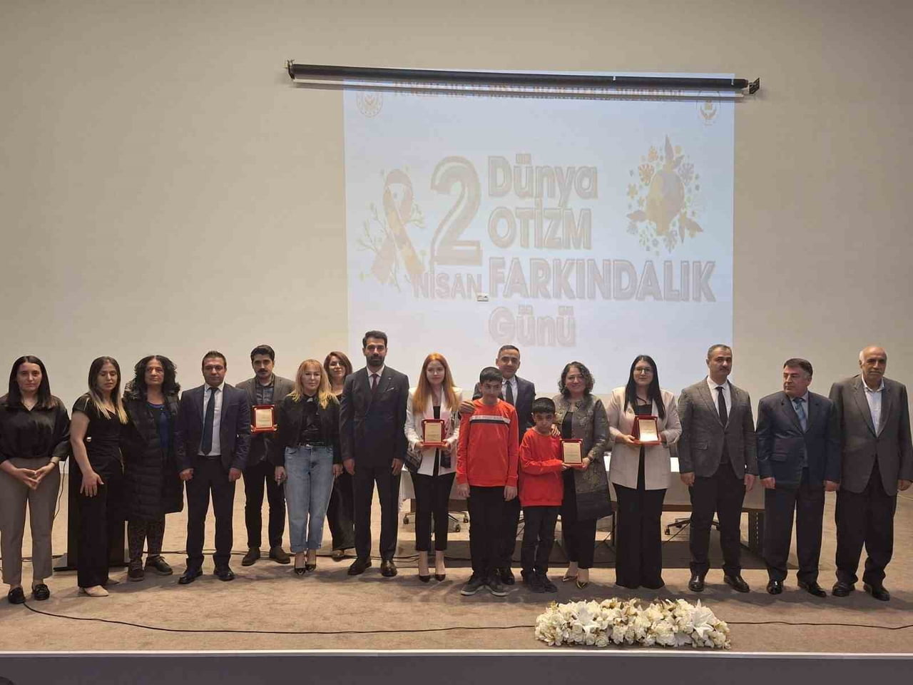 TUNCELİ’DE DÜZENLENEN "OTİZMİ ANLAMAK" ADLI FARKINDALIK PANELİ DÜZENLENDİ.