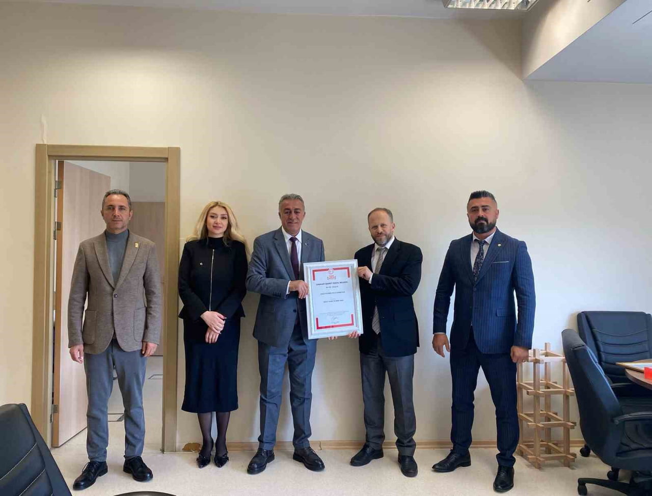 TUNCELİ’NİN ÖNEMLİ DOĞAL DEĞERLERİNDEN BİRİ OLAN PÜLÜMÜR DOĞAL YER ALTI KAYNAK TUZU, YAKLAŞIK 1,5...