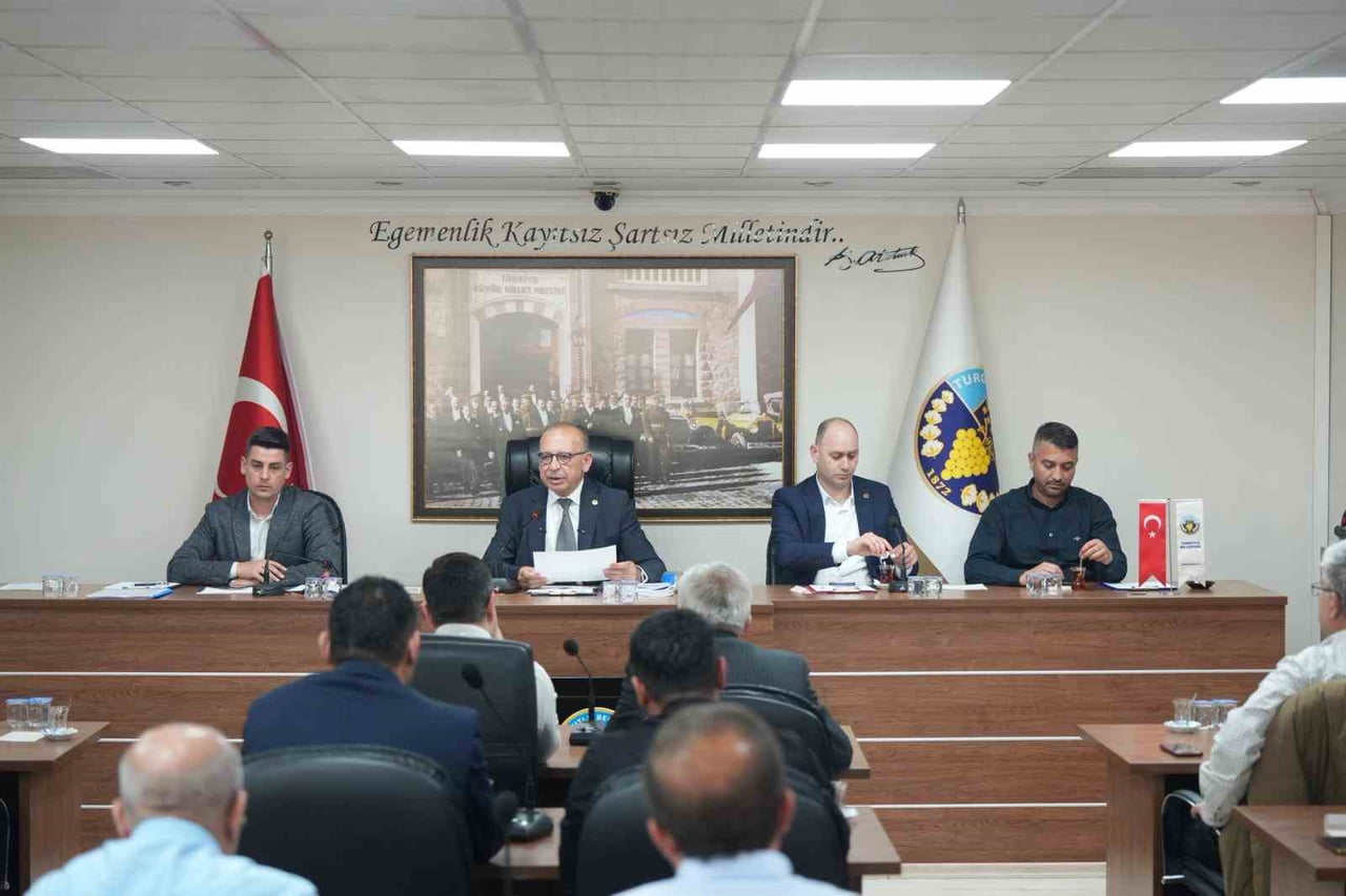 TURGUTLU BELEDİYE BAŞKANI ÇETİN AKIN, 2025 YILI BÜTÇE GELİRLERİNİN 1 MİLYAR 448 MİLYON TL...