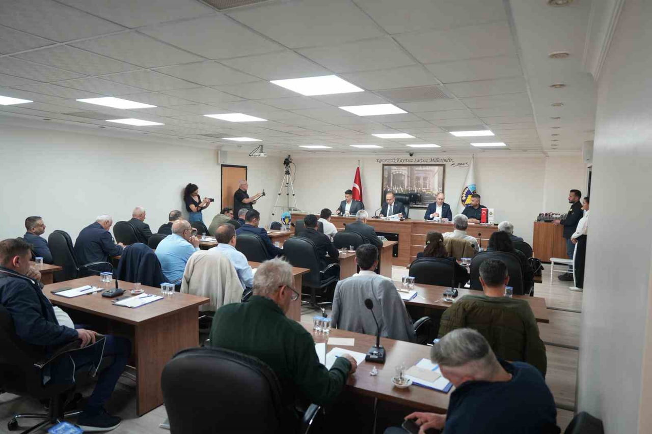 TURGUTLU BELEDİYE BAŞKANI ÇETİN AKIN, 2025 YILI BÜTÇE GELİRLERİNİN 1 MİLYAR 448 MİLYON TL...