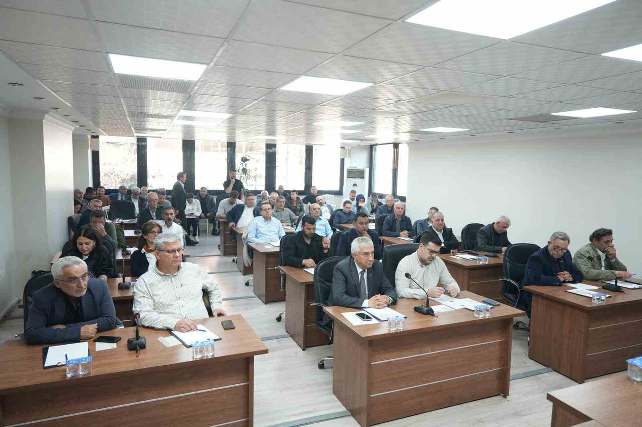 TURGUTLU BELEDİYE BAŞKANI ÇETİN AKIN, NİSAN AYI MECLİS TOPLANTISINDA İLÇEDE HAYATA GEÇİRİLECEK...