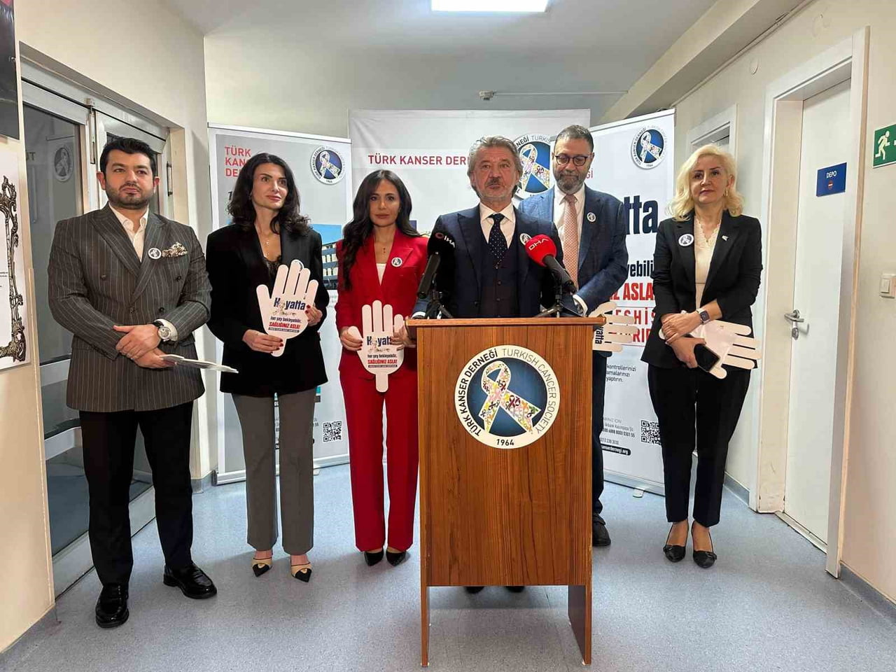 TÜRK KANSER DERNEĞİ TARAFINDAN 1-7 NİSAN ULUSAL KANSERLE MÜCADELE HAFTASI KAPSAMINDA DÜZENLENEN...