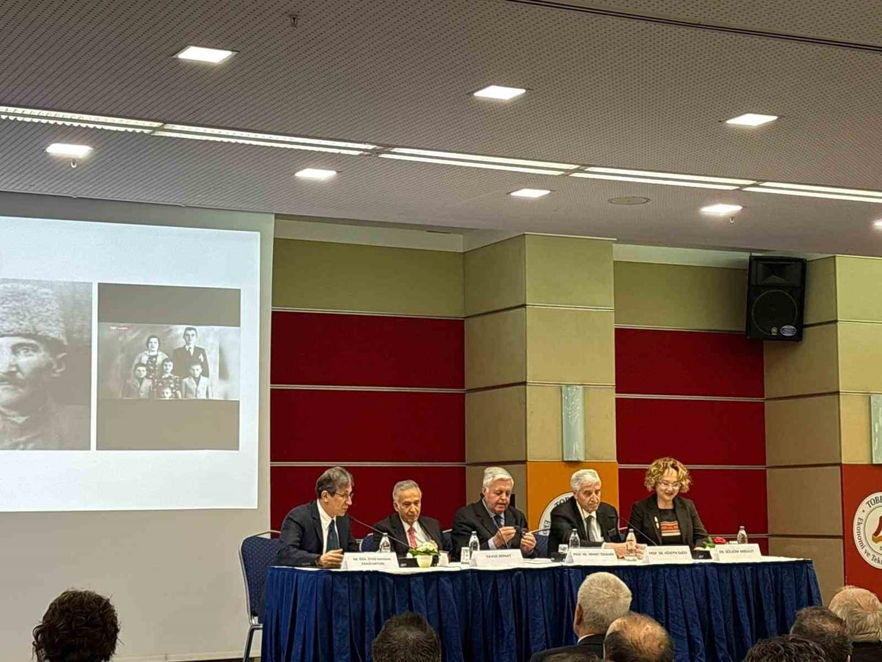 TÜRK SİYASETİNİN ÖNEMLİ İSİMLERİNDEN YILDIRIM AKBULUT, TOBB EKONOMİ VE TEKNOLOJİ ÜNİVERSİTESİ’NDE...